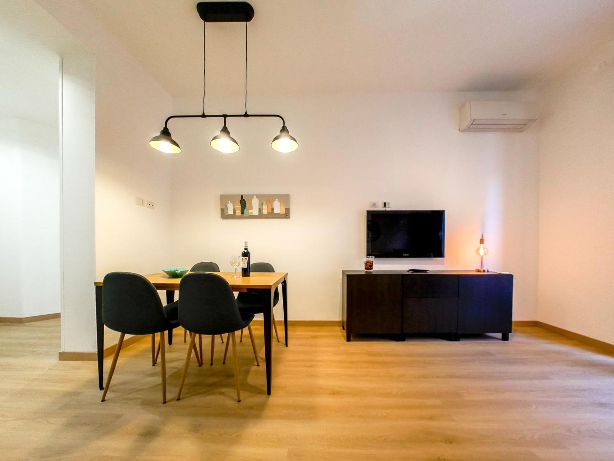 רומא Chic Modern 2-Bedroom Near Metro מראה חיצוני תמונה