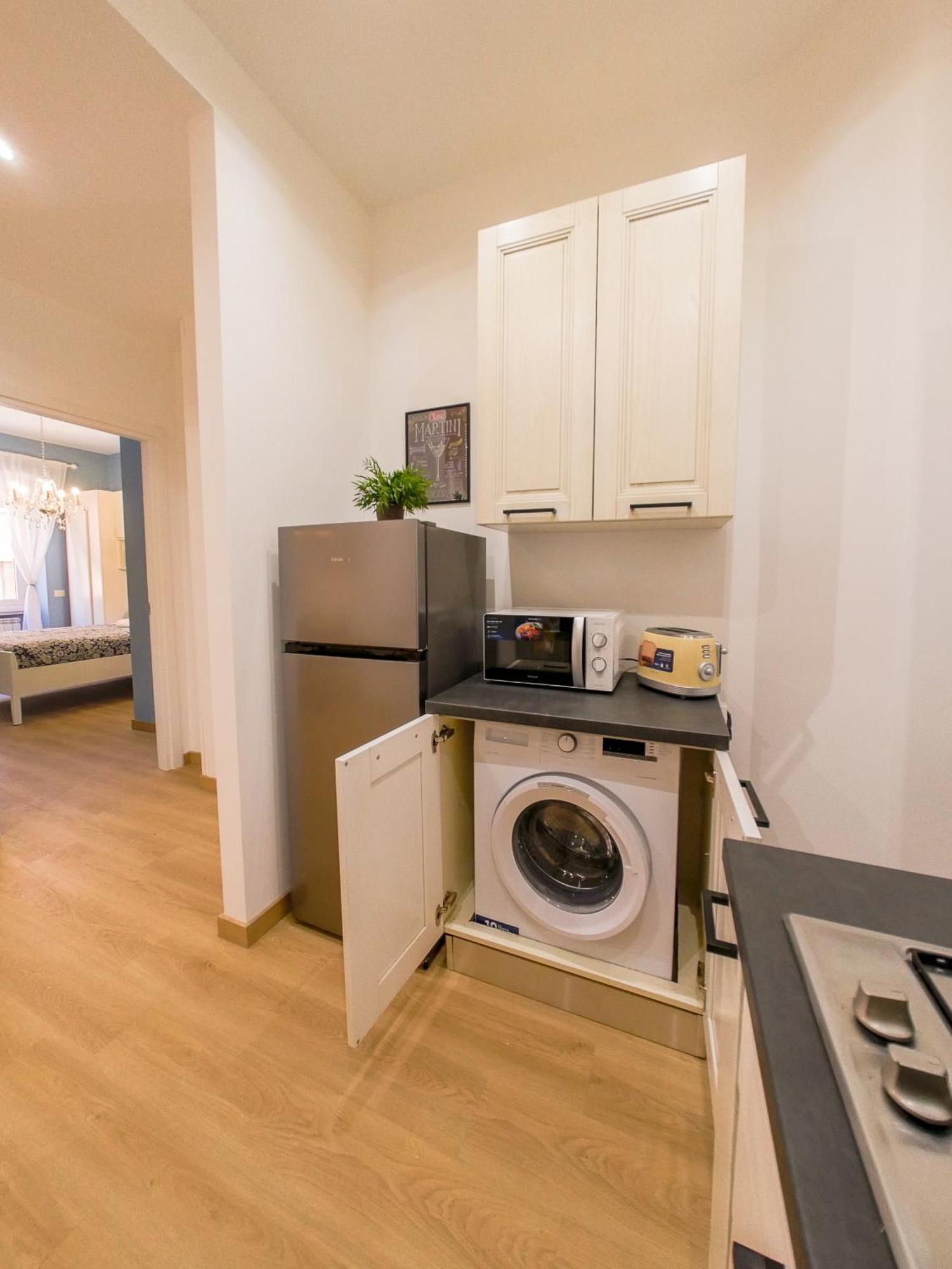רומא Chic Modern 2-Bedroom Near Metro מראה חיצוני תמונה