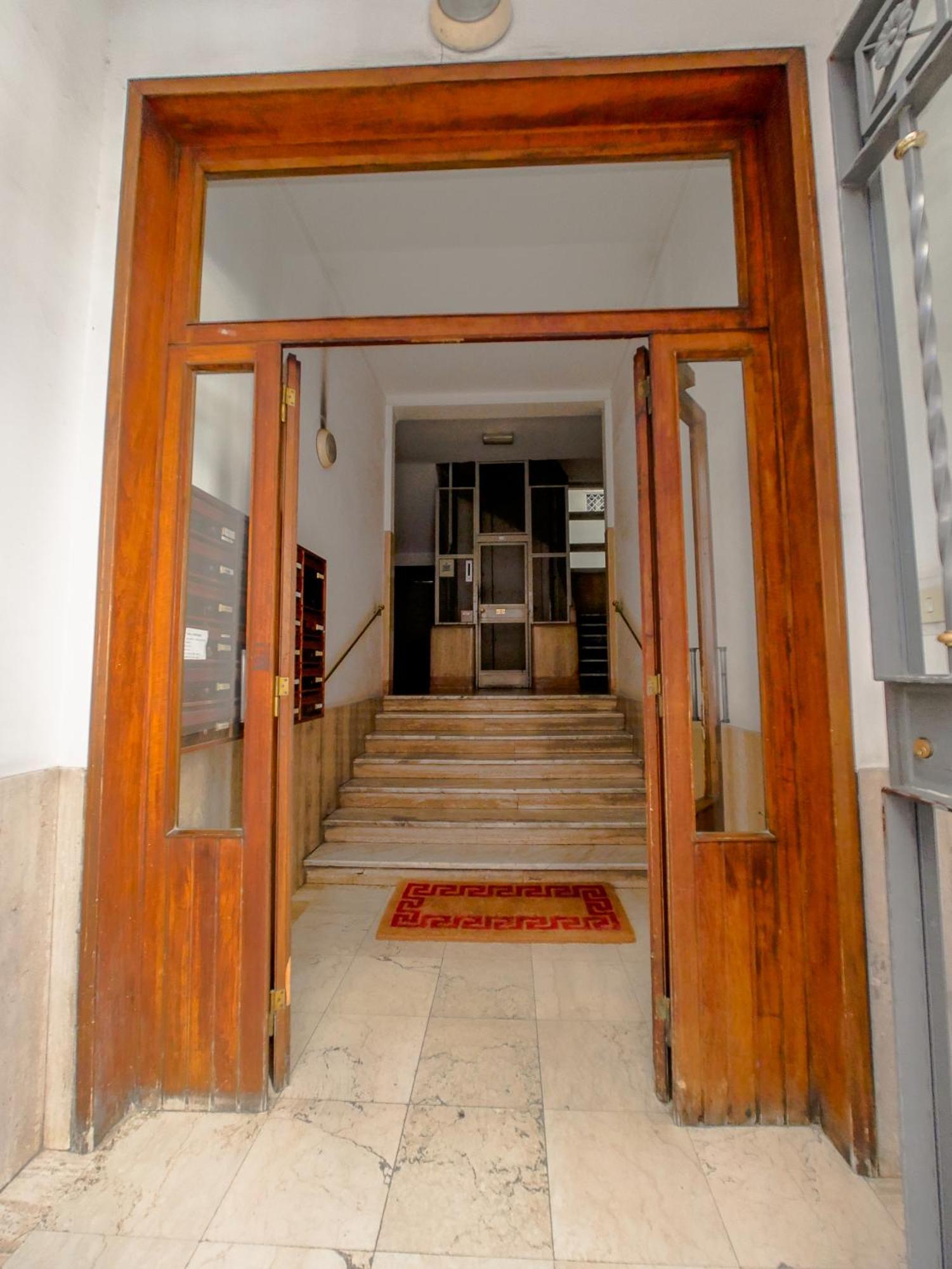 רומא Chic Modern 2-Bedroom Near Metro מראה חיצוני תמונה